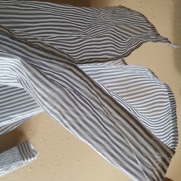 3/4 sleeve blouse blue stripes with white and gold small - Picture 5 of 6